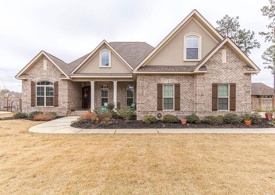1st image of 205 Southern Woods Trl