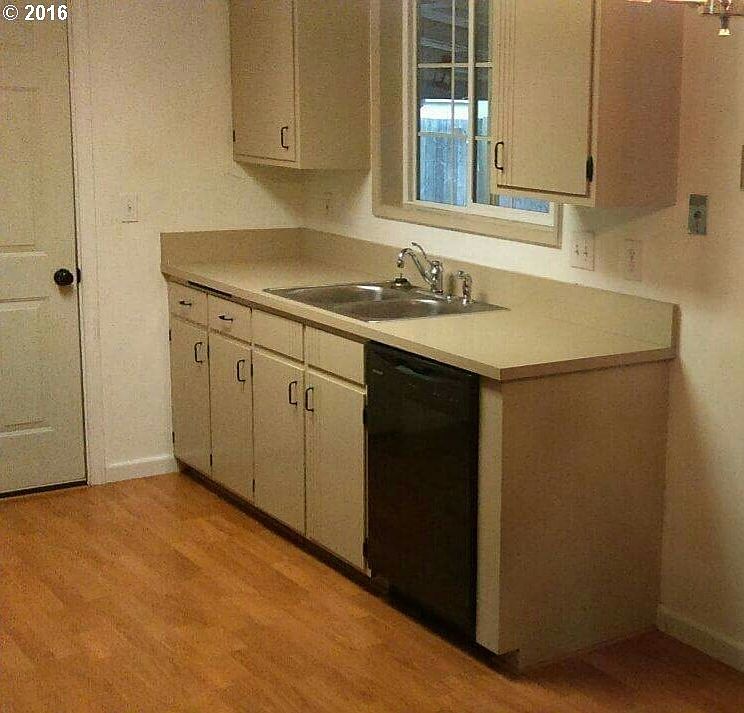 2nd image of 3641 Duke St
