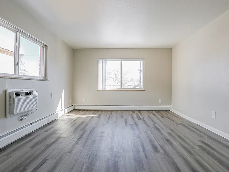 160 S Emerson St — Photo 16