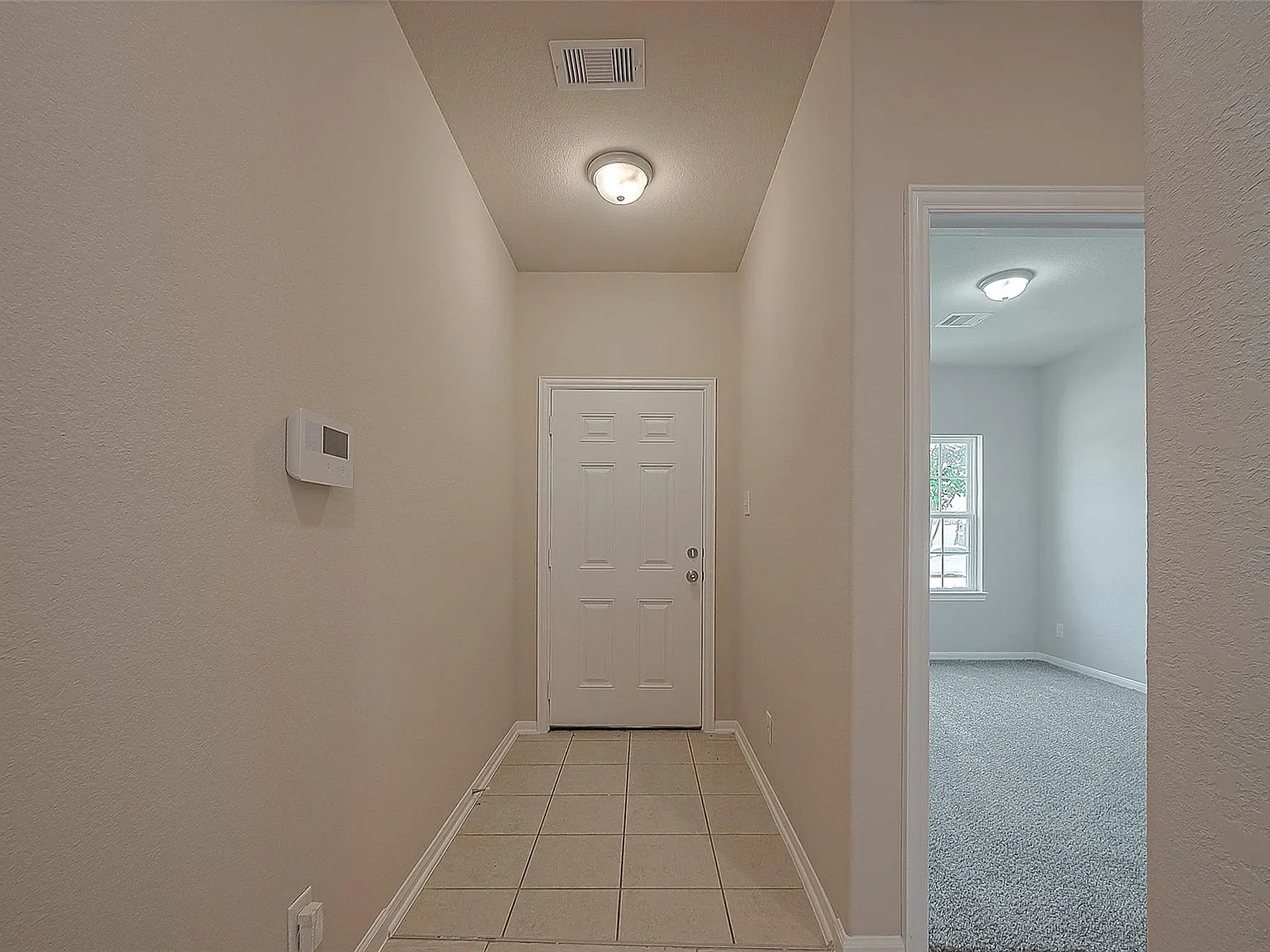 3 bed, 2.0 bath, 1929 sqft, $2,195 — Photo 4