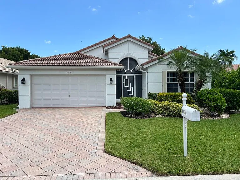 10596 Sunset Isles Ct — Photo 1