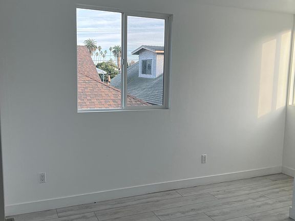 3rd image of 4511 Orchard Ave