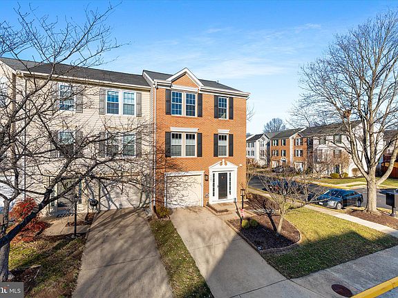 3rd image of 7461 Gadsby Sq