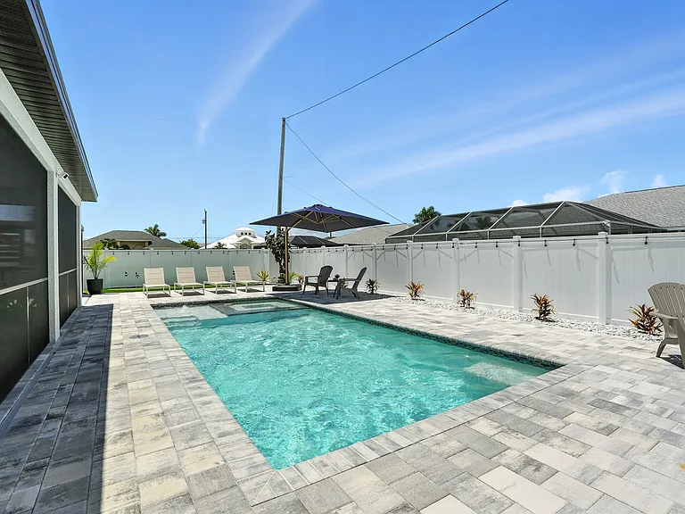 4226 SW 13th Ave — Photo 51
