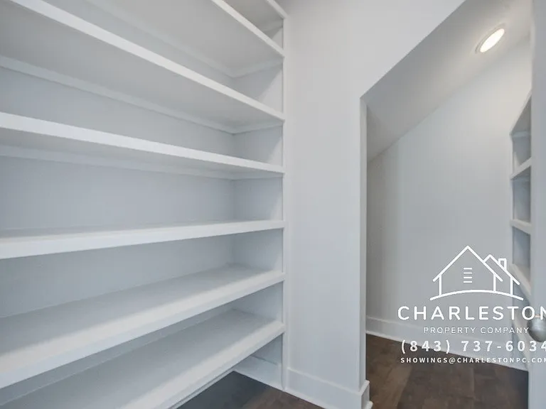860 W Madison Ave — Photo 13