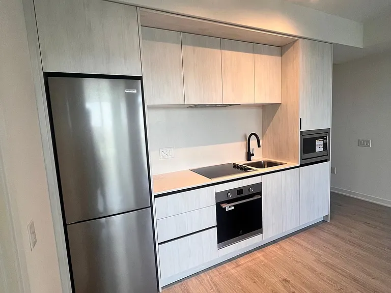 2495 Eglinton Ave W #602 — Photo 13
