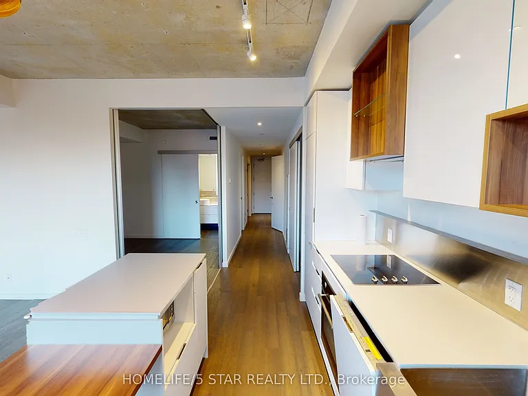 383 Sorauren Ave #310 — Photo 8
