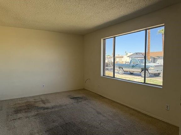 4th image of 2505 W 21st Pl