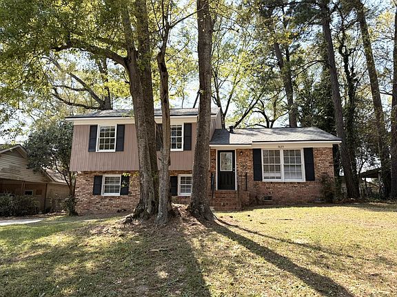 2nd image of 7635 Hillandale Rd