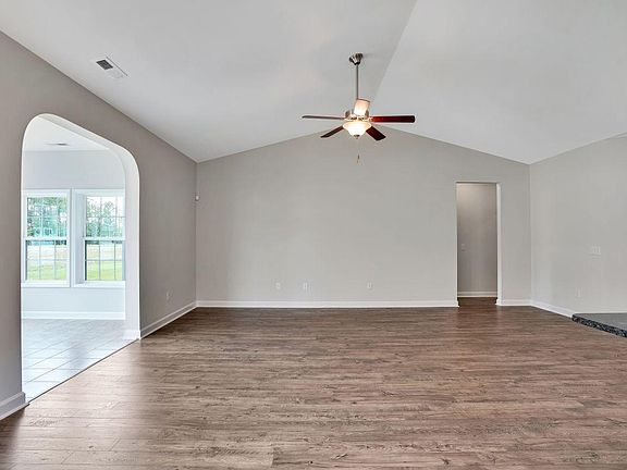 1929 Pine Cone Lane-5 Compressed
