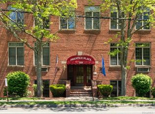 319 New Britain Rd APT 122, Berlin, CT 06037