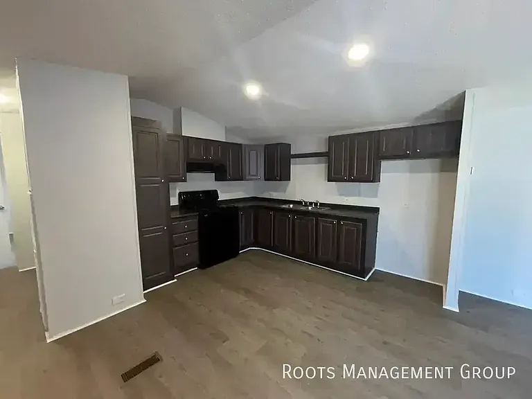 272 Emerson Bypass Rd #C34 — Photo 3