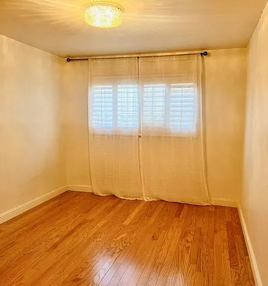 24021 Welby Way — Photo 11