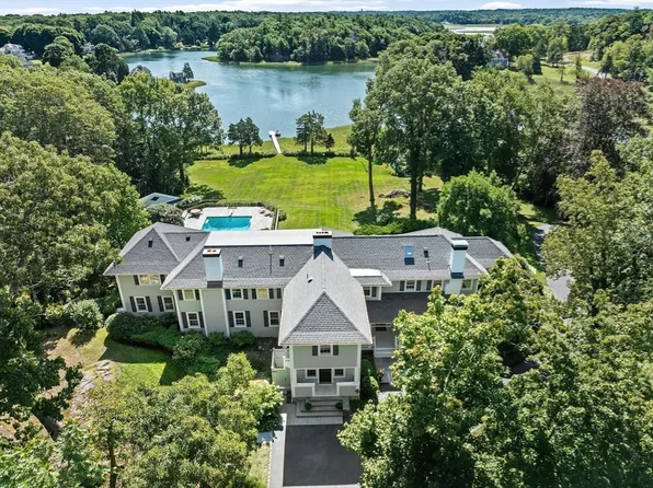 30 Black Horse Ln, Cohasset, MA 02025