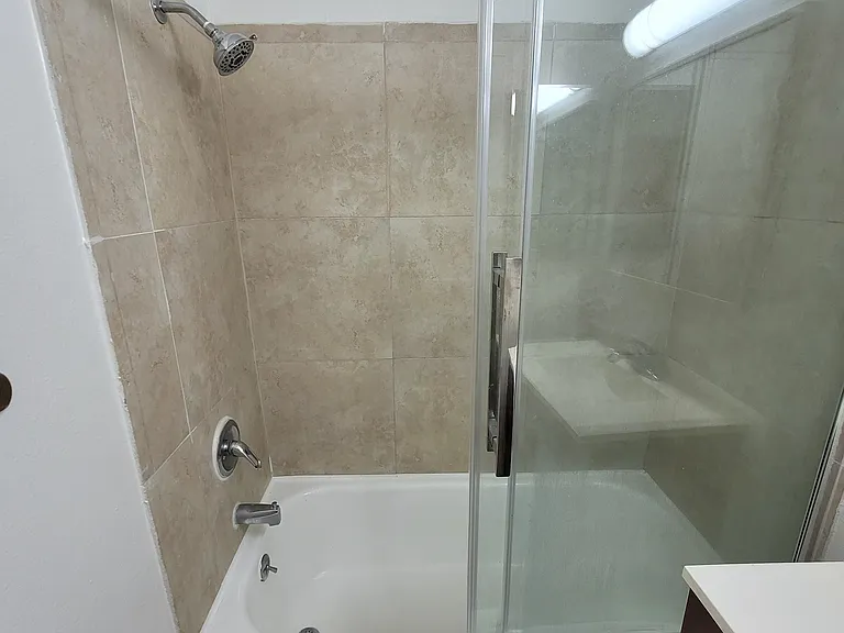 The Alexa Apartments — Photo 9