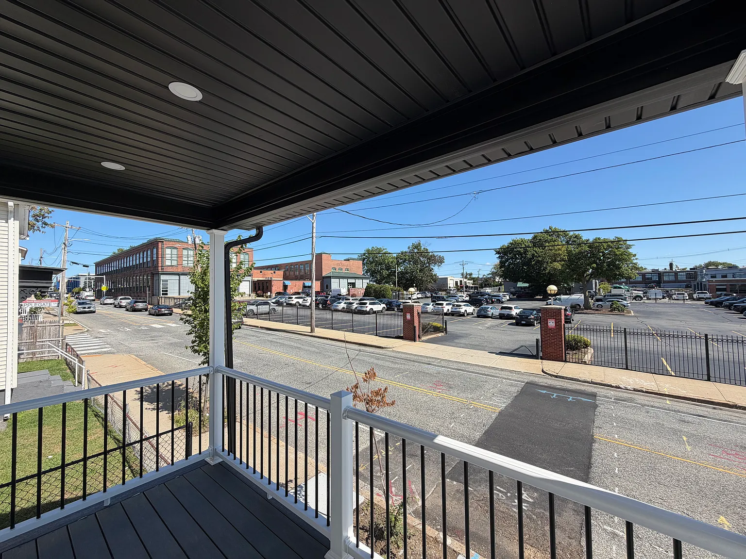 4 bed, 1300 sqft, $2,900 — Photo 3