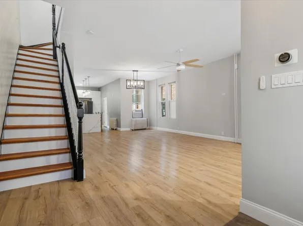 525 East 235th Street image 5 of 23