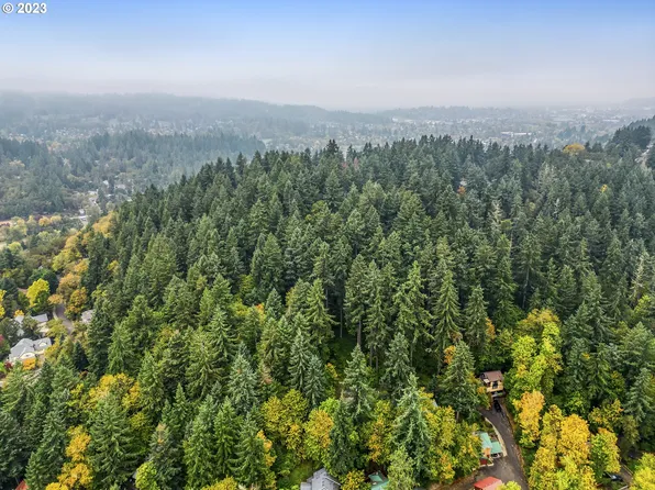 N Shasta Loop, Eugene, OR 97405