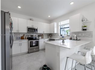 Vista Lago, Miami Gardens, FL 33169