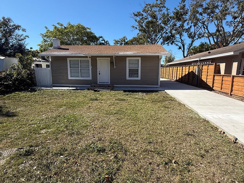 1st image of 4320 20th St N