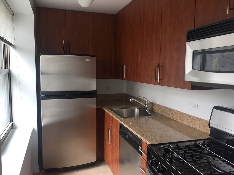 1st image of 888 Main St APT 404
