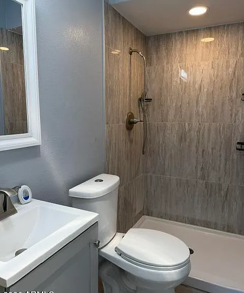 4949 W Verde Ln — Photo 10