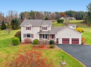 12 Highland Crofts Rd, Graniteville, VT 05654