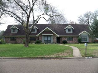 201 Pasadena Dr, Victoria, TX 77904