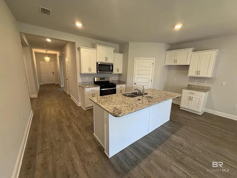 23247 Lieutenant Ave — Photo 4