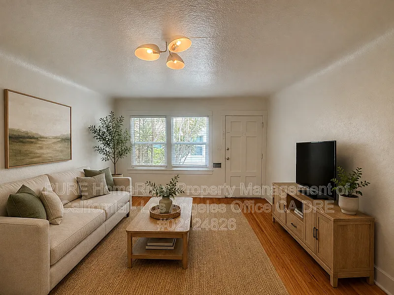 1 bed, 1.0 bath, 800 sqft, $2,250 — Photo 1