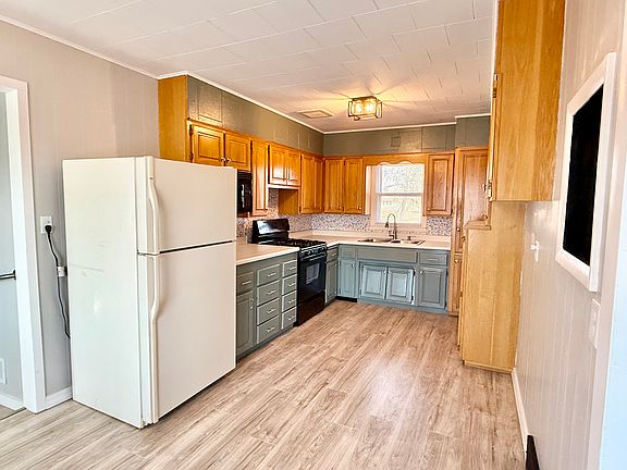 5th image of 242 River Forest Rd