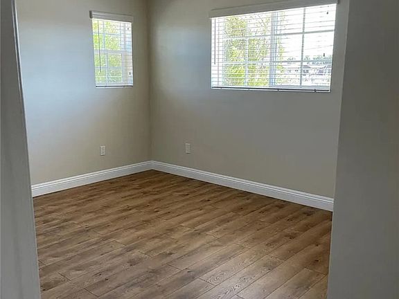 3rd image of 10324 Eton Ave #10324