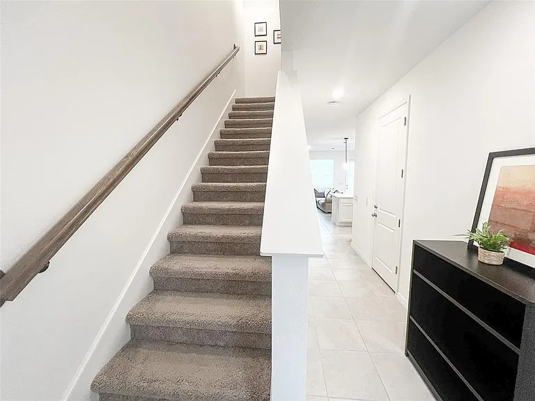 868 Longboat Dr — Photo 10