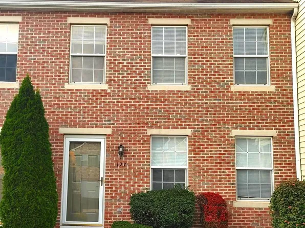 127 Buckley Dr, Harrisburg, PA 17112