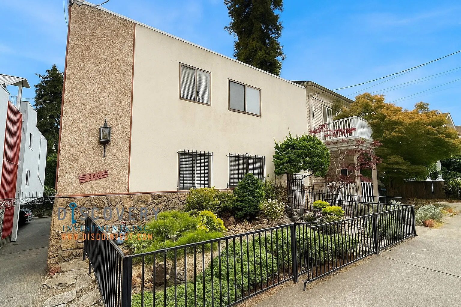266 Athol Ave APT A photo 1