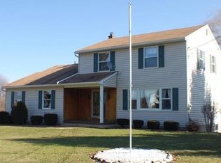 1587 Brace Rd, Victor, NY 14564