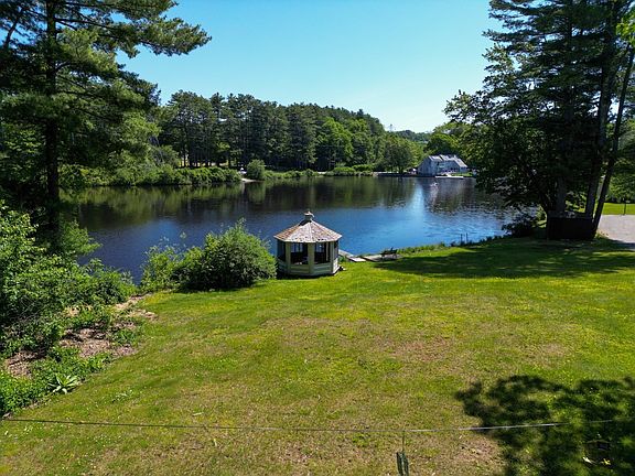 2nd image of 57 Shore Rd