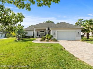 9132 Tarleton Cir, Weeki Wachee, FL 34613