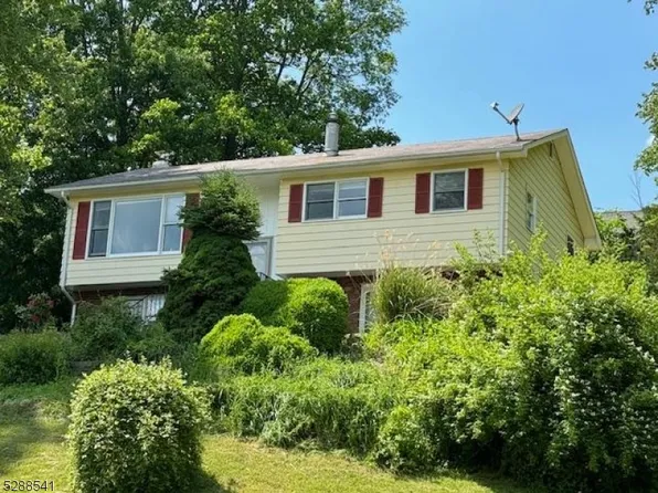 53 Cedar Ter, Vernon Twp., NJ 07418