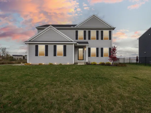 3542 Jamesridge Dr, Hudsonville, MI 49426