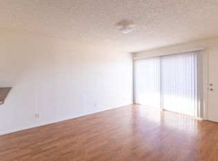 922 Cerritos Ave, Long Beach, CA 90813