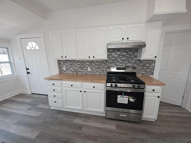 346 N Delaware Ave — Photo 15