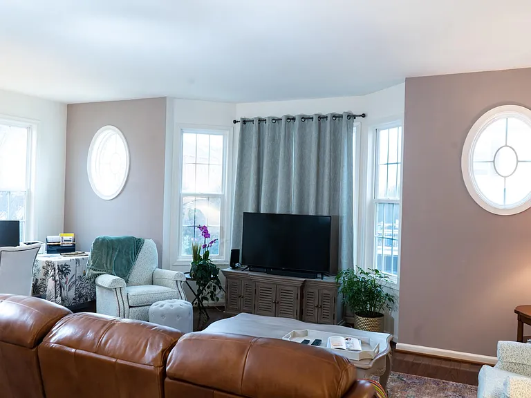 25095 Croxley Green Sq — Photo 63
