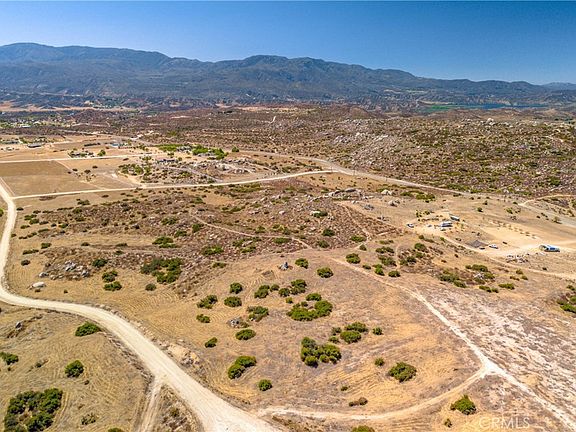 3rd image of 41185 Jojoba Hills Cir #6