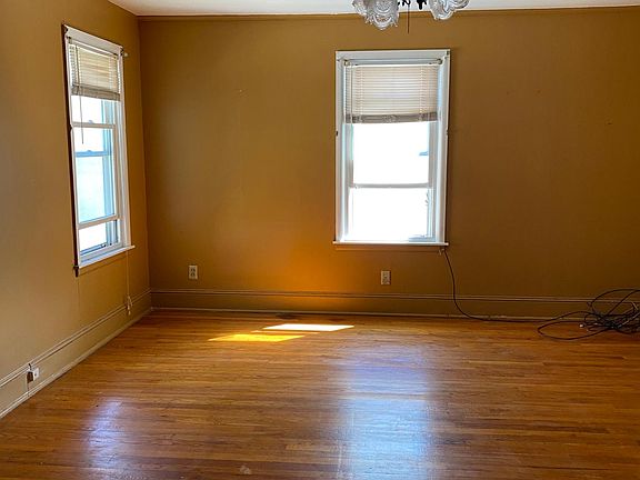 3rd image of 1 Knickerbocker Ave APT 2