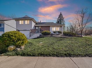 3309 Fountainbleau Dr, Hazel Crest, IL 60429