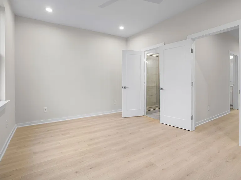 522 Paragon Mills Rd #E — Photo 17