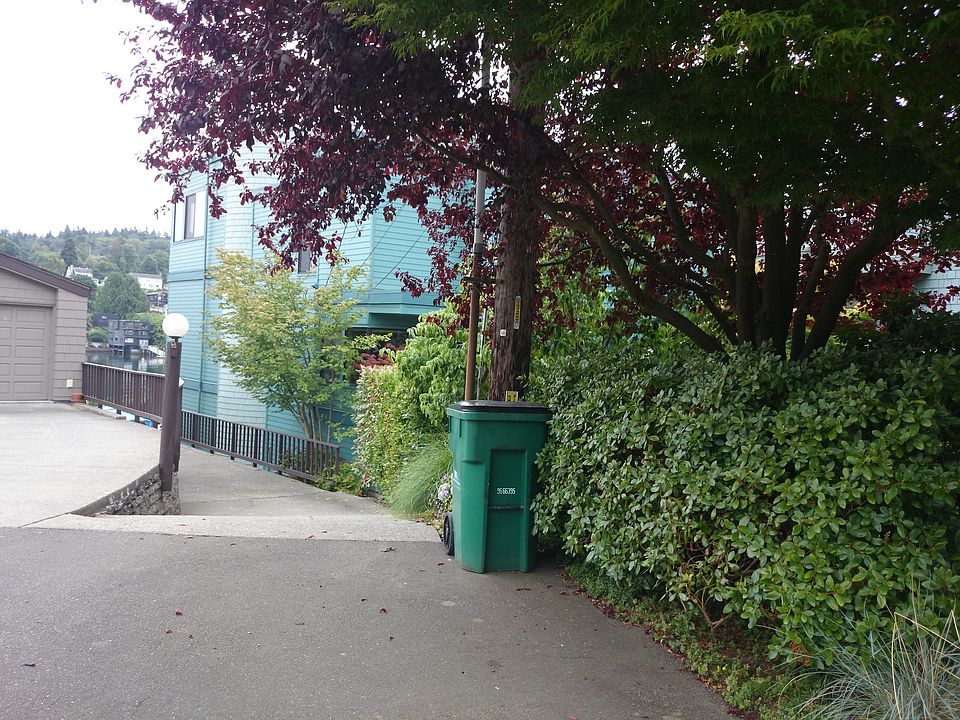 2nd image of 5503 Seaview Ave NW
