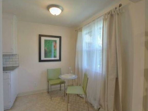 Kitchen nook