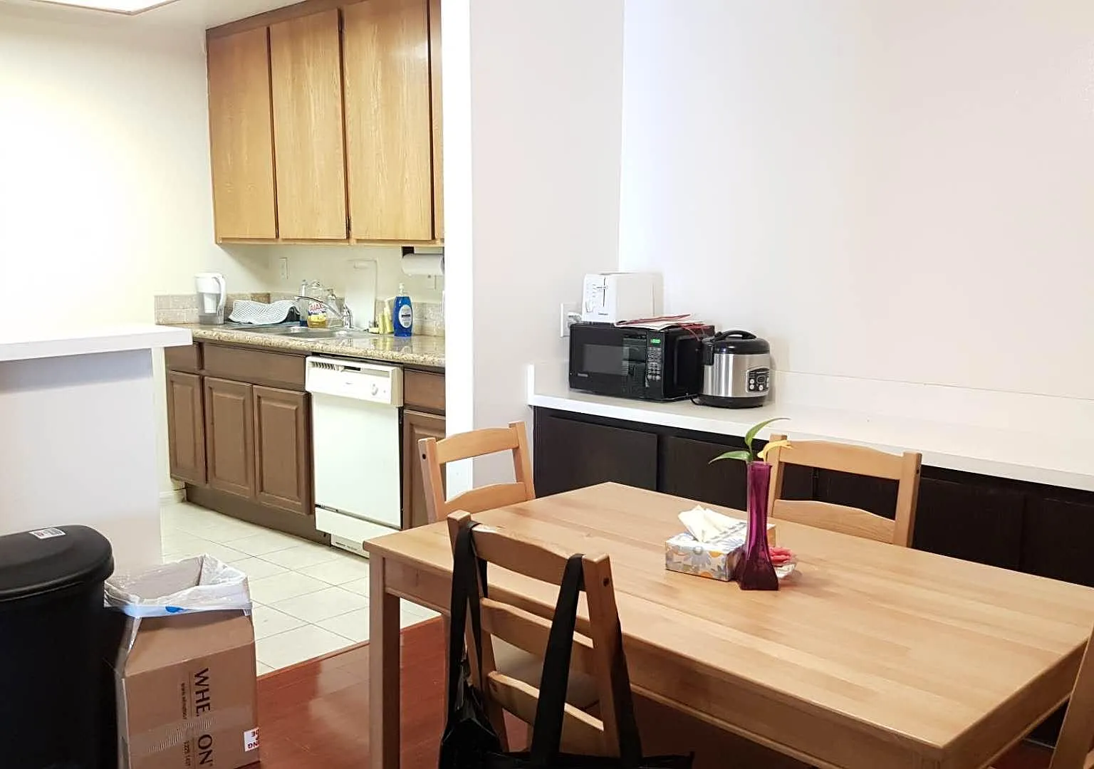 3 bed, 1015 sqft, $1,650 — Photo 1